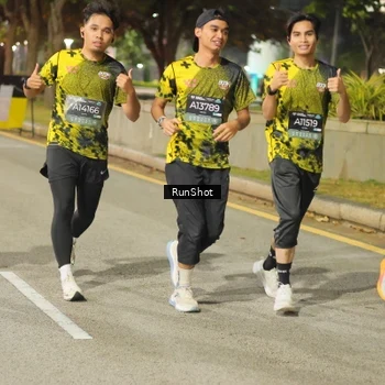 Runner Photo 7071435