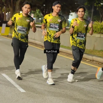 Runner Photo 7071439