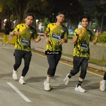 Runner Photo 7071441