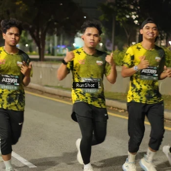Runner Photo 7071448