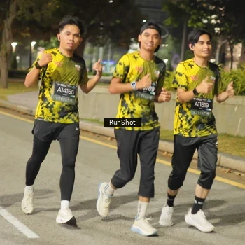 Runner Photo 7071450