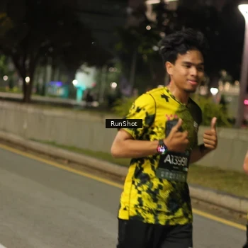 Runner Photo 7071453