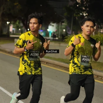 Runner Photo 7071455