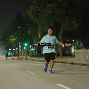 Runner Photo 7071465