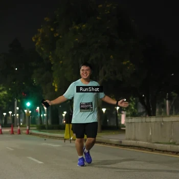 Runner Photo 7071467