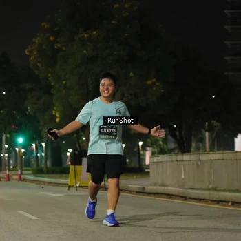 Runner Photo 7071469