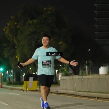 Runner Photo 7071472