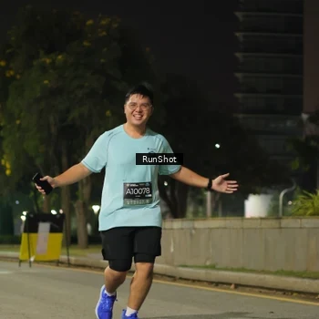 Runner Photo 7071487