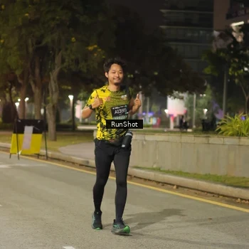 Runner Photo 7071511