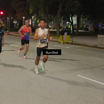 Runner Photo 7071518
