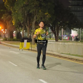 Runner Photo 7071535