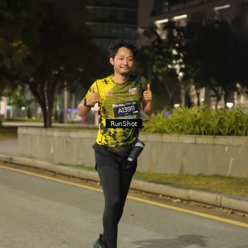 Runner Photo 7071542