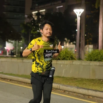 Runner Photo 7071543
