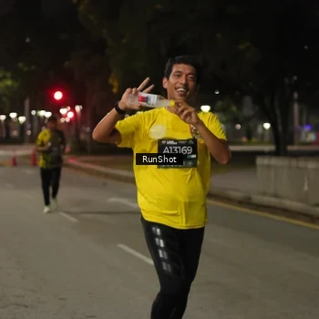 Runner Photo 7071590