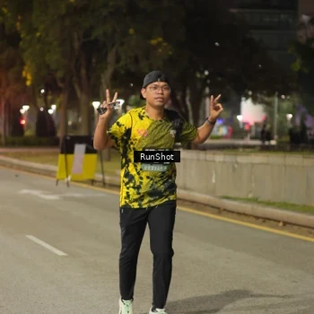 Runner Photo 7071594