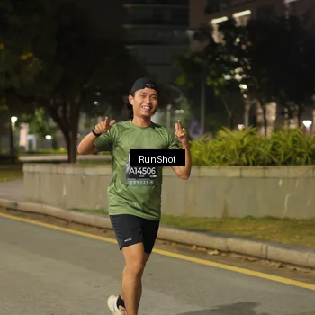 Runner Photo 7071615