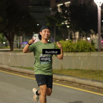 Runner Photo 7071625