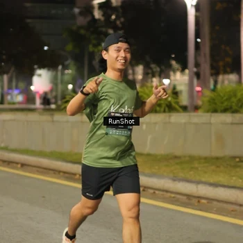 Runner Photo 7071675