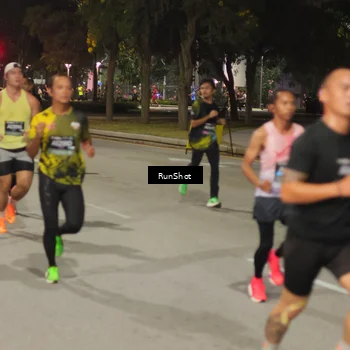 Runner Photo 7071875