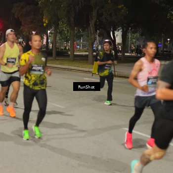 Runner Photo 7071880