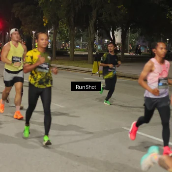 Runner Photo 7071897