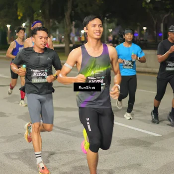 Runner Photo 7072860