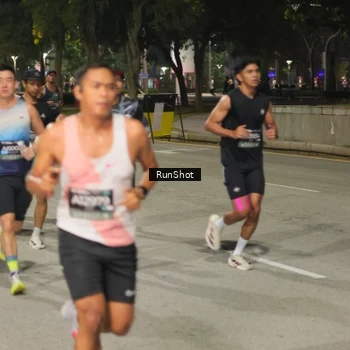 Runner Photo 7073160