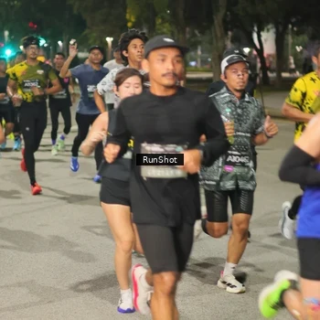 Runner Photo 7073455