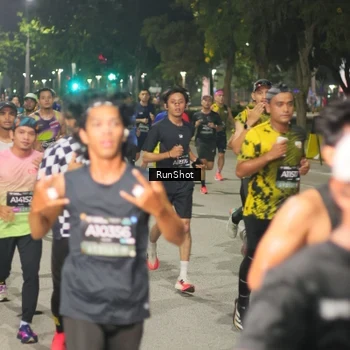 Runner Photo 7073885