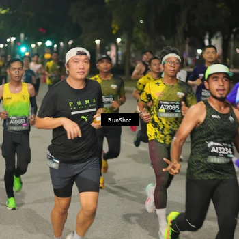 Runner Photo 7074300