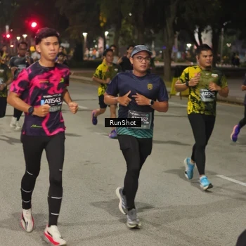 Runner Photo 7074533
