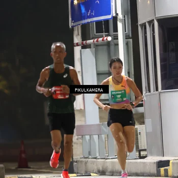 Runner Photo 7078516