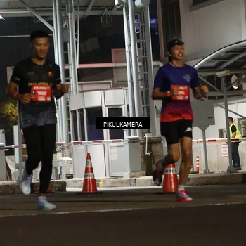 Runner Photo 7078522