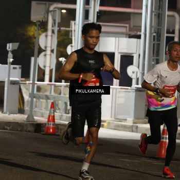 Runner Photo 7078535