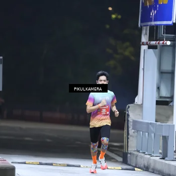 Runner Photo 7078545