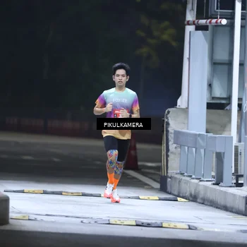 Runner Photo 7078548