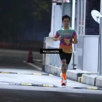 Runner Photo 7078554