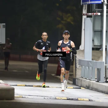 Runner Photo 7078560