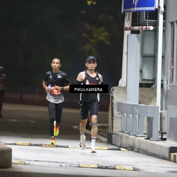 Runner Photo 7078564