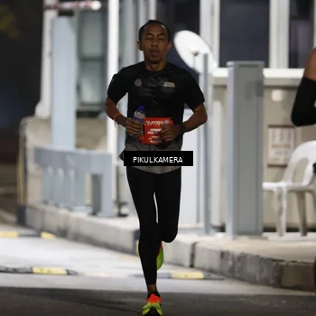 Runner Photo 7078569