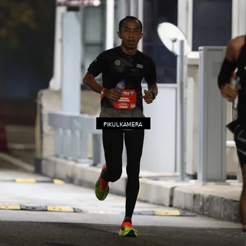 Runner Photo 7078570