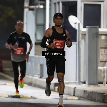 Runner Photo 7078571