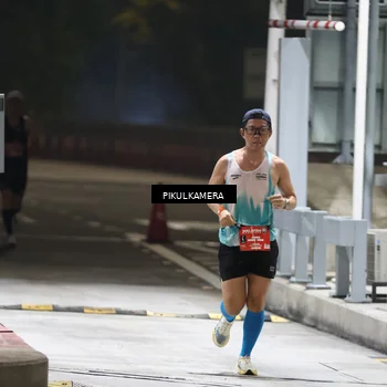 Runner Photo 7078597