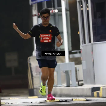 Runner Photo 7078619