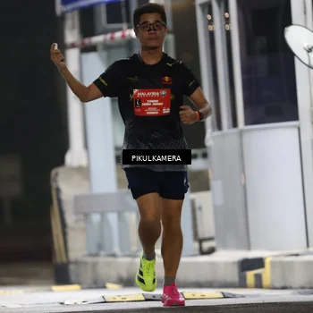 Runner Photo 7078621