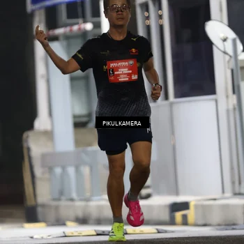 Runner Photo 7078626