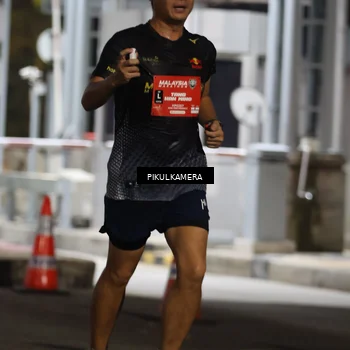 Runner Photo 7078628