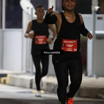 Runner Photo 7078636