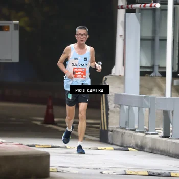 Runner Photo 7078661