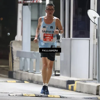 Runner Photo 7078666
